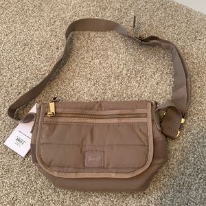 Herschel quilted grade mini bag pine bark